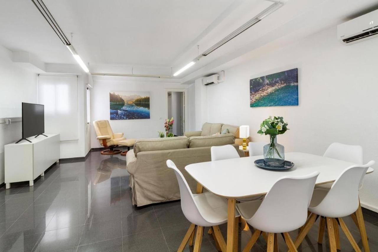 Appartement Amplio Piso En Atarazanas à Málaga Extérieur photo