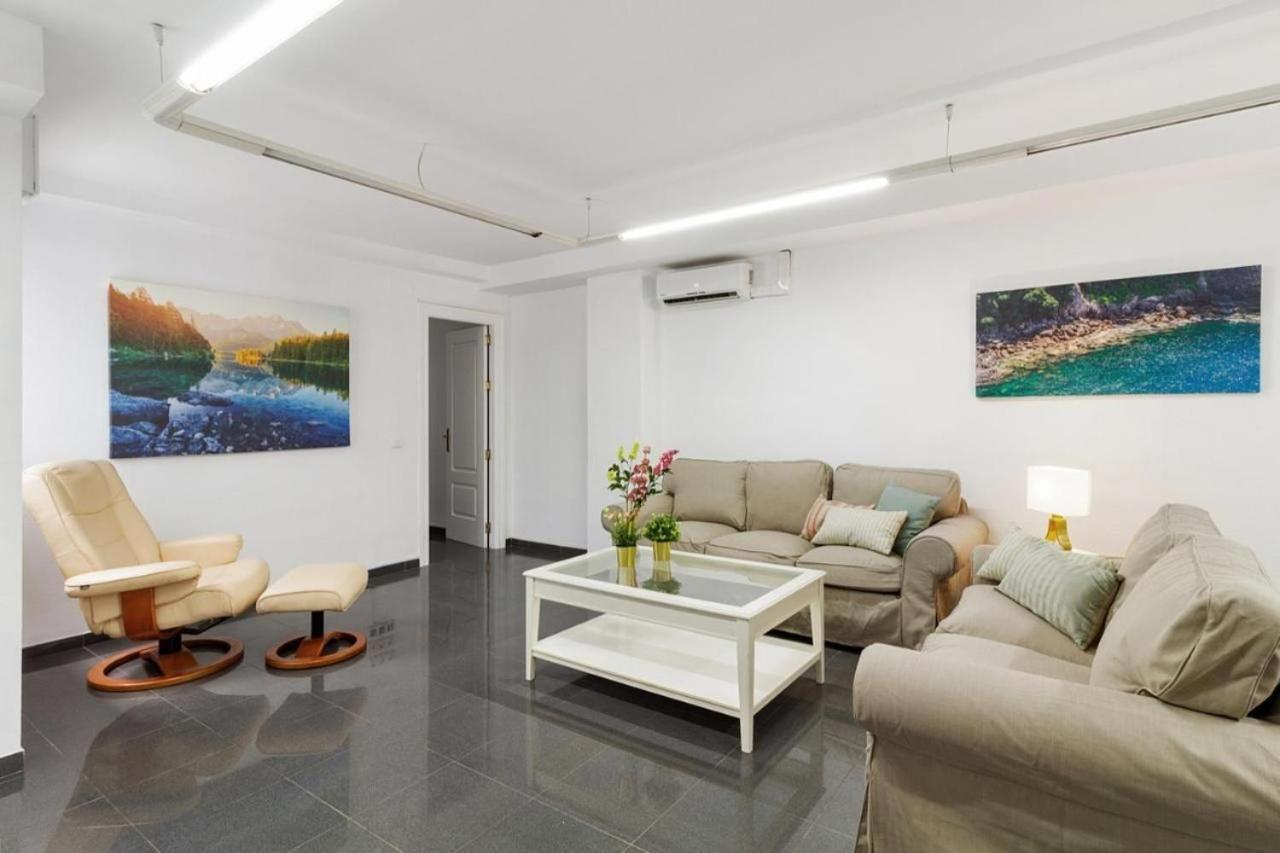 Appartement Amplio Piso En Atarazanas à Málaga Extérieur photo